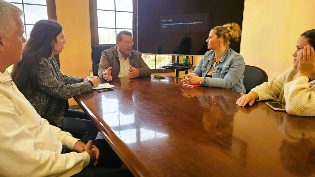 El Ayuntamiento prosigue el calendario de reuniones con todas las Comisiones de Fiestas