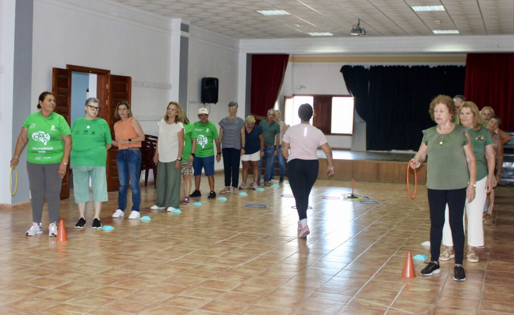 Los mayores de Antigua entrenan duro para las Neuromajo 2026